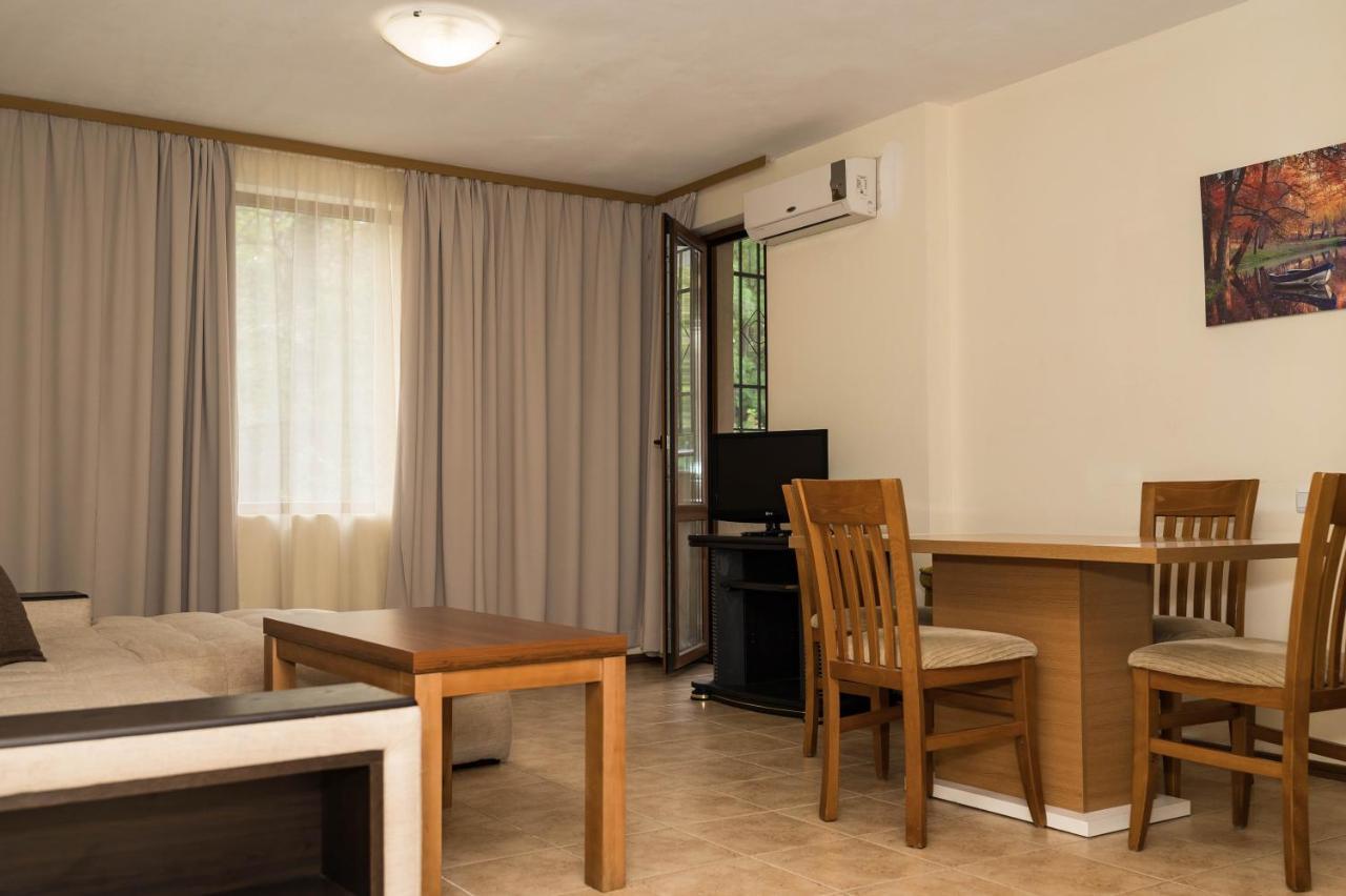 Apart Hotel Sunny Victory Slântsjev Brjag Eksteriør bilde