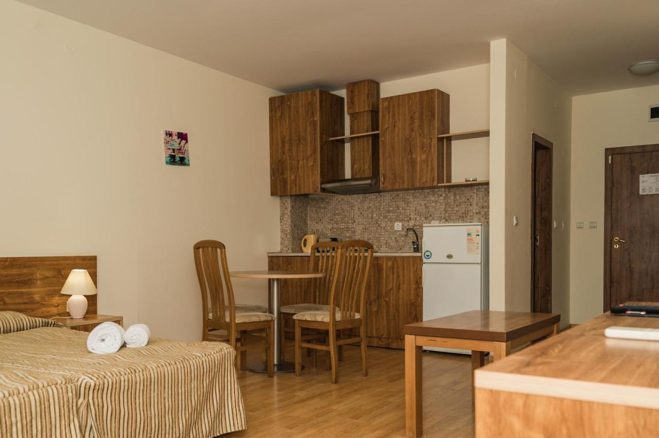 Apart Hotel Sunny Victory Slântsjev Brjag Eksteriør bilde